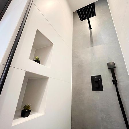Large 75 M2 Apartment For 6 Guests Next To Wawel Castle คราคูฟ ภายนอก รูปภาพ