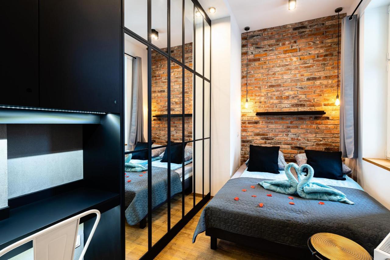 Large 75 M2 Apartment For 6 Guests Next To Wawel Castle คราคูฟ ภายนอก รูปภาพ