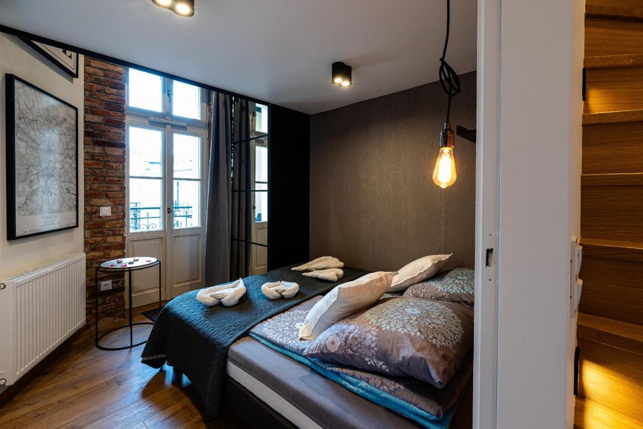 Large 75 M2 Apartment For 6 Guests Next To Wawel Castle คราคูฟ ภายนอก รูปภาพ